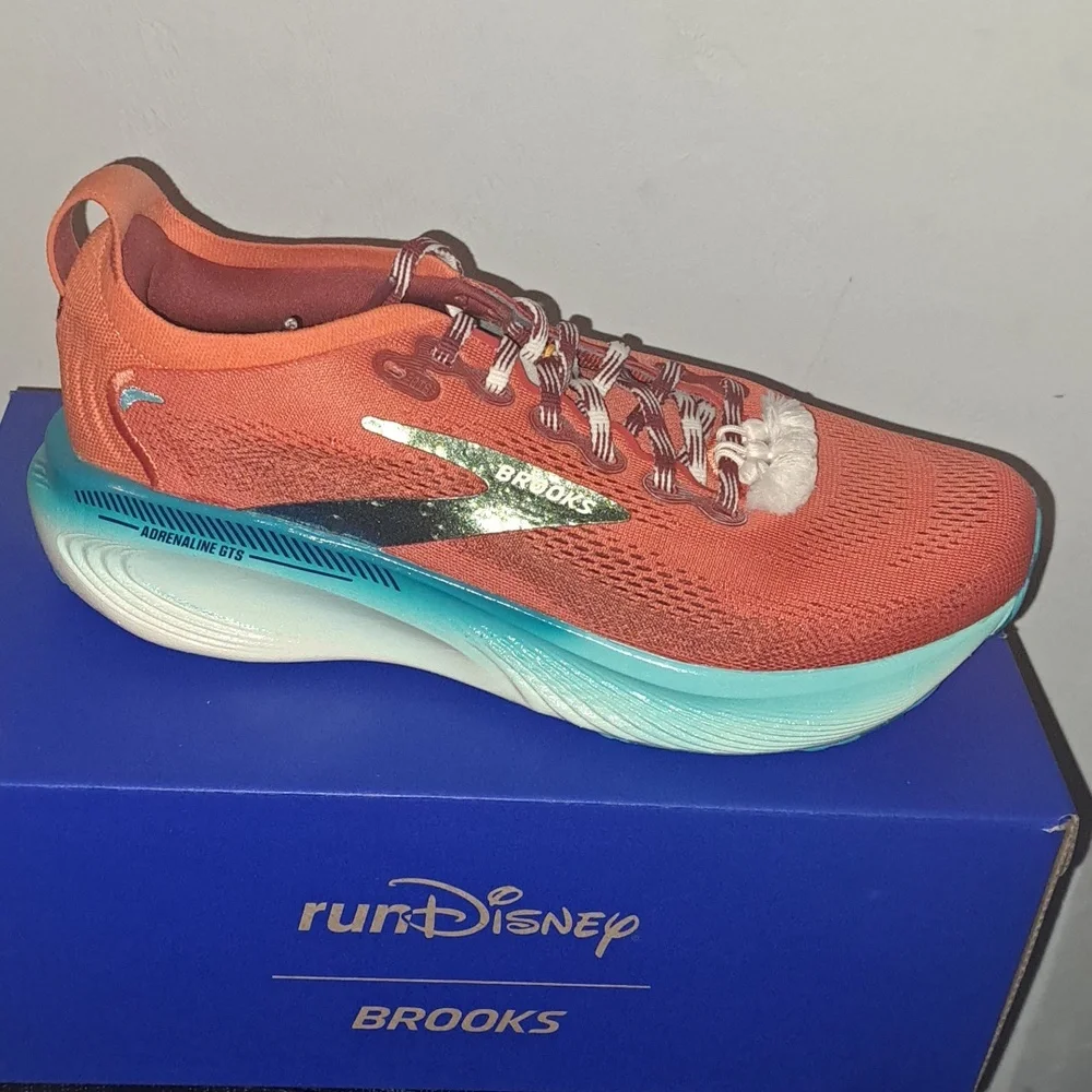 NEW, Brooks, Adrenaline GTS 25, RunDisney, Moana, Size 9.5 Medium (B) Limited Ed - Picture 9 of 10